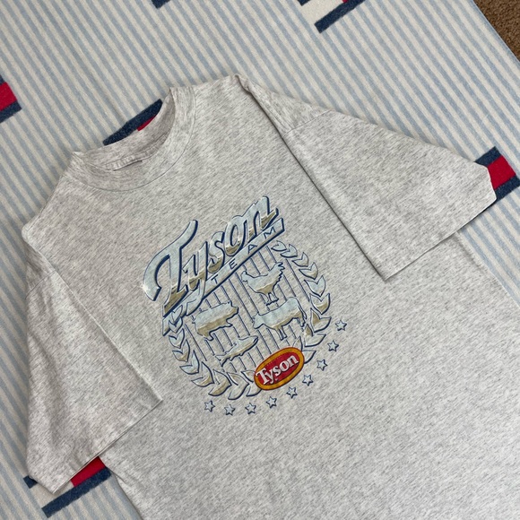 Vintage Tyson Chicken Nuggets short sleeve tee shirt - Picture 4 of 11
